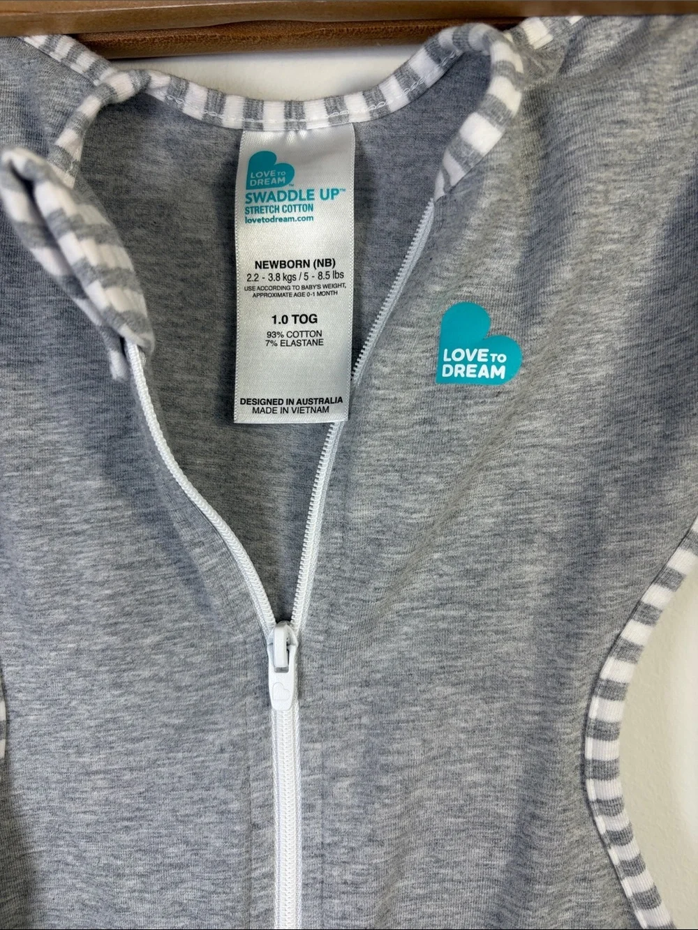 Love to dream soft grey